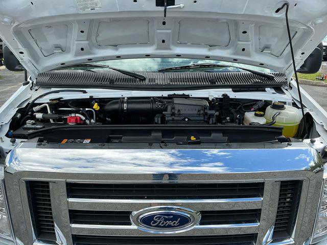 2025 Ford E-350 Cutaway Base
