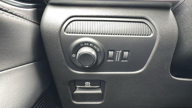 2026 Jeep Grand Wagoneer Summit Obsidian 4x4