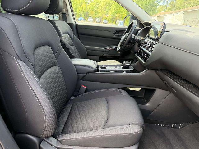 2023 Nissan Pathfinder SV 4WD