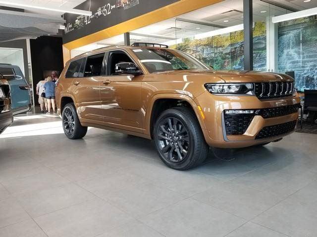 2026 Jeep Grand Cherokee L GRAND CHEROKEE L LIMITED RESERVE 4X4