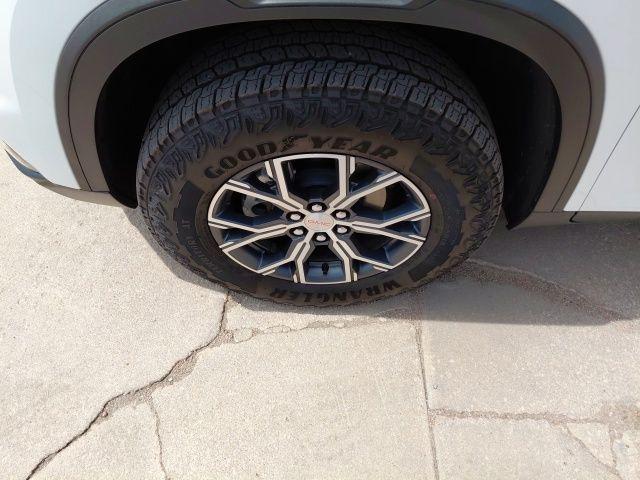 2026 GMC Acadia AT4 AWD