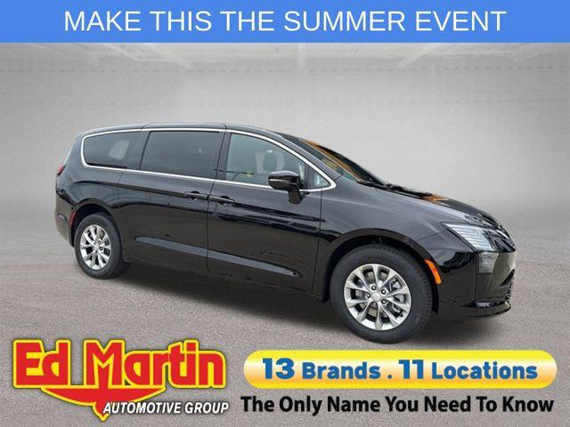 2027 Chrysler Pacifica PACIFICA SELECT AWD