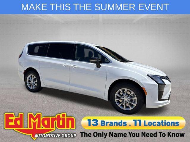2027 Chrysler Pacifica Select for sale in Anderson, IN