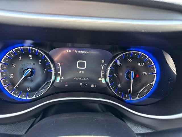 2027 Chrysler Pacifica Select AWD