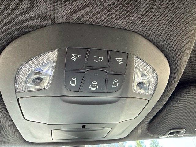 2027 Chrysler Pacifica Select AWD