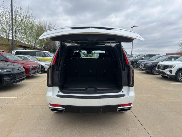 2023 Cadillac Escalade 4WD Premium Luxury