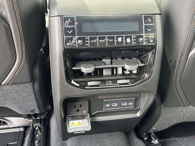 2026 Jeep Grand Cherokee Summit 4x4