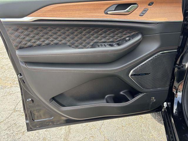 2026 Jeep Grand Cherokee Summit 4x4