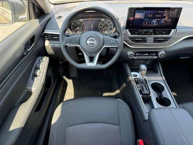 2026 Nissan Altima SR FWD