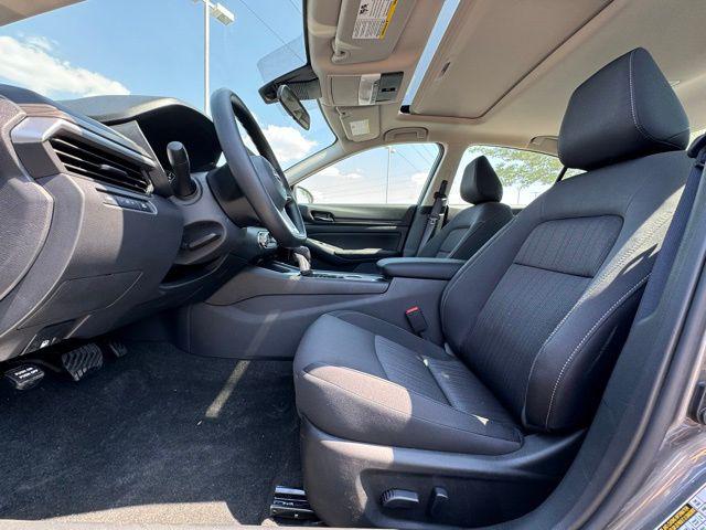 2026 Nissan Altima SR FWD