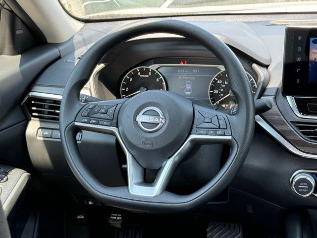 2026 Nissan Altima SR FWD
