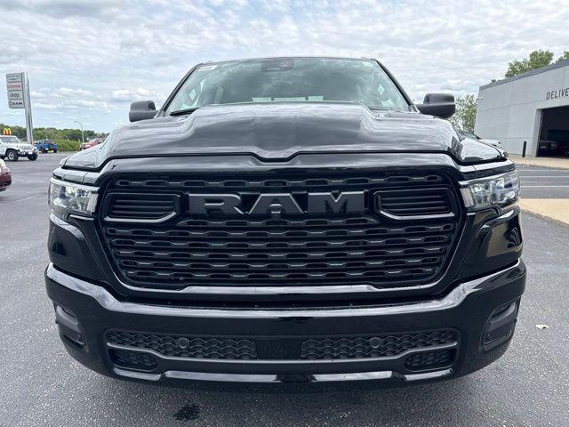 2026 RAM Ram 1500 RAM 1500 EXPRESS CREW CAB 4X4 57 BOX