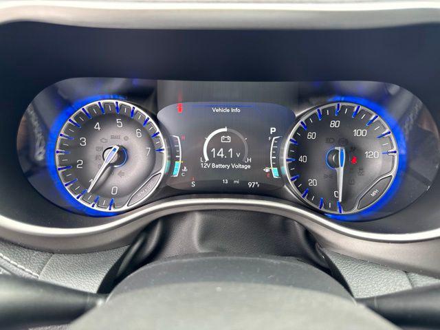 2027 Chrysler Pacifica Select AWD