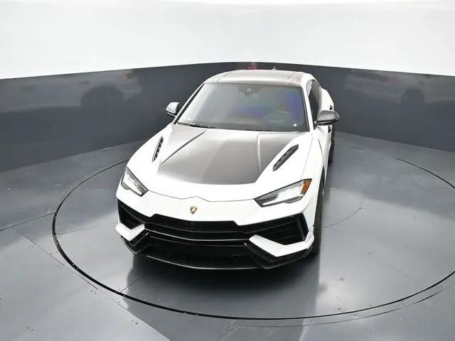 2023 Lamborghini Urus Performante
