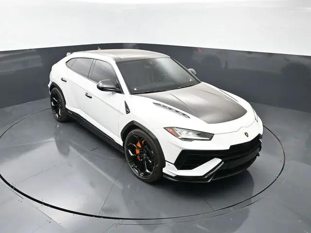 2023 Lamborghini Urus Performante