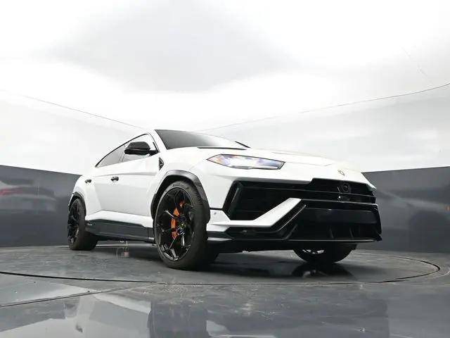 2023 Lamborghini Urus Performante