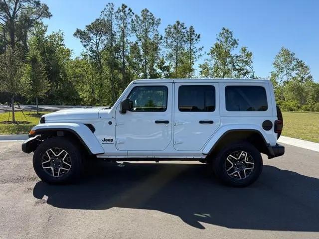 2025 Jeep Wrangler 4-Door Sahara 4x4