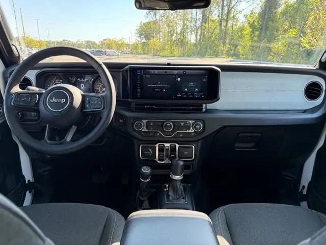 2025 Jeep Wrangler 4-Door Summit 4x4