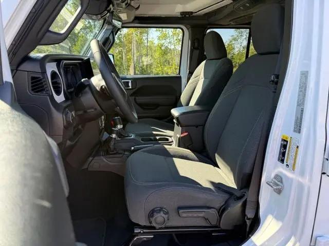 2025 Jeep Wrangler 4-Door Summit 4x4