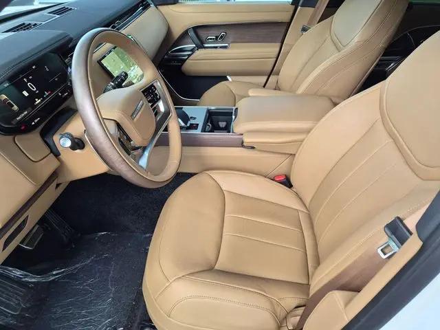 2026 Land Rover Range Rover P530 SE 7 Seat