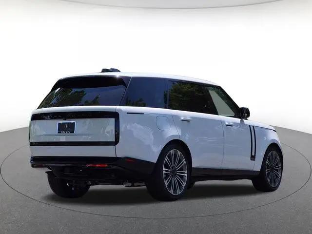2026 Land Rover Range Rover P530 SE 7 Seat