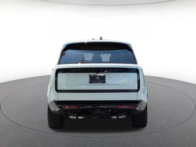 2026 Land Rover Range Rover P530 SE 7 Seat