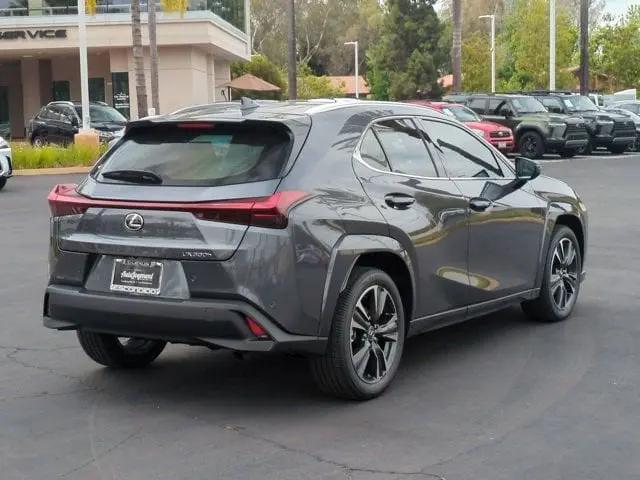 2026 Lexus 300 Premium