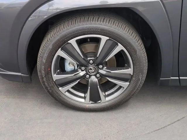 2026 Lexus 300 Premium
