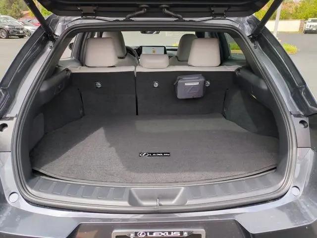 2026 Lexus 300 Premium