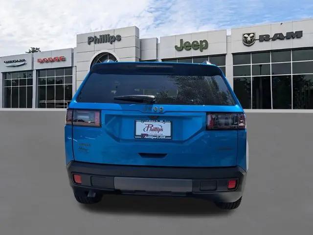 2026 Jeep Cherokee Laredo 4x4