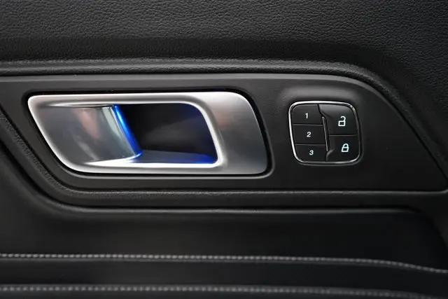 2022 Ford Mustang EcoBoost Premium Fastback