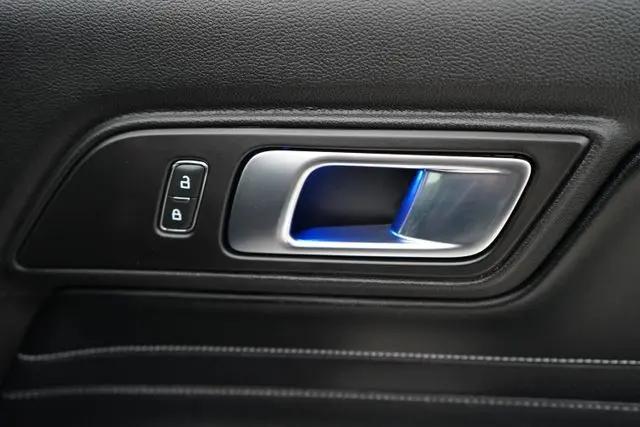2022 Ford Mustang EcoBoost Premium Fastback