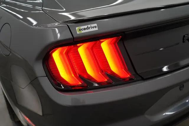 2022 Ford Mustang EcoBoost Premium Fastback