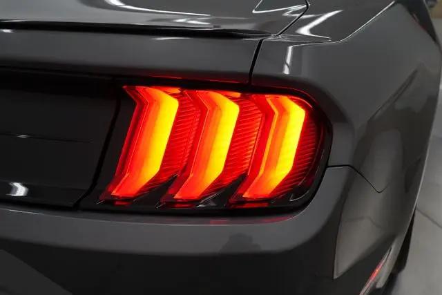 2022 Ford Mustang EcoBoost Premium Fastback