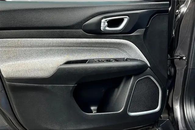 2023 Jeep Compass Latitude Lux FWD