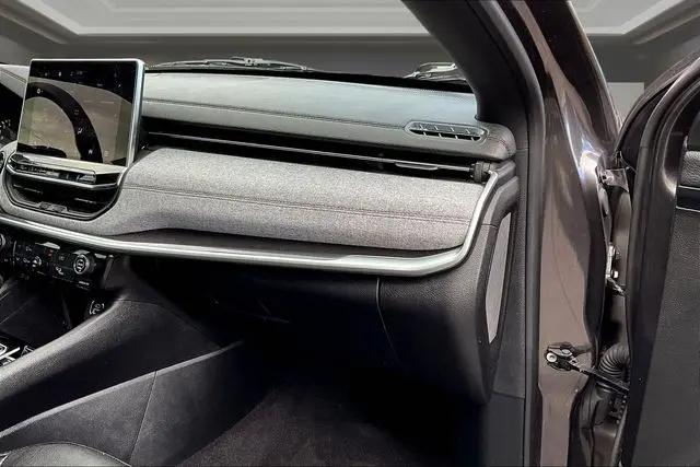 2023 Jeep Compass Latitude Lux FWD
