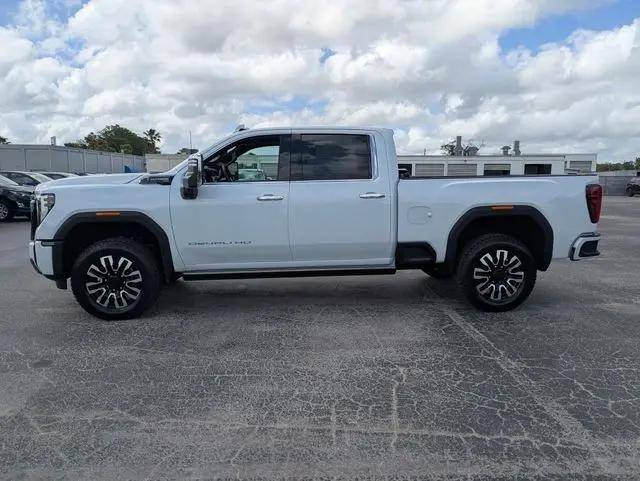 2026 GMC Sierra 2500HD Crew Cab, Standard Bed, Denali Ultimate, 4WD