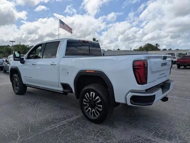 2026 GMC Sierra 2500HD Crew Cab, Standard Bed, Denali Ultimate, 4WD