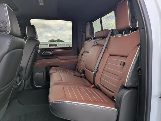 2026 GMC Sierra 2500HD Crew Cab, Standard Bed, Denali Ultimate, 4WD