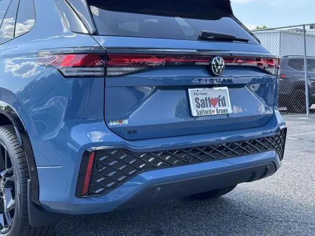 2026 Volkswagen Tiguan SE R-Line Black