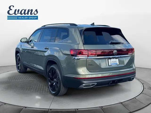 2026 Volkswagen Atlas SE with Technology