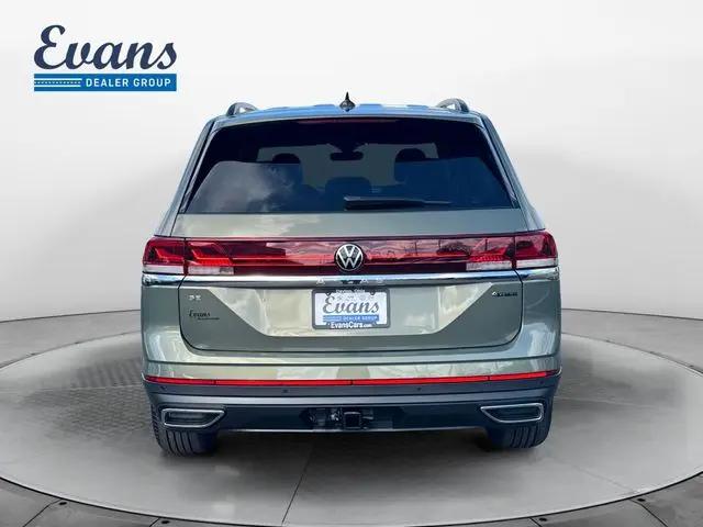 2026 Volkswagen Atlas SE with Technology