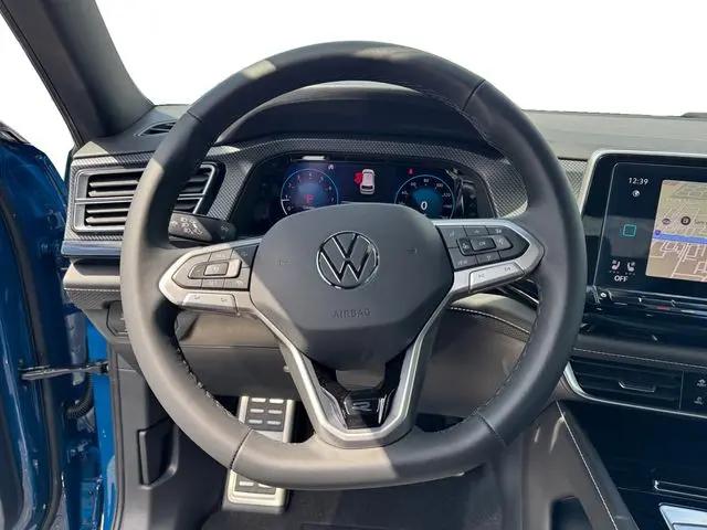 2026 Volkswagen Atlas Cross Sport SEL Premium R-Line