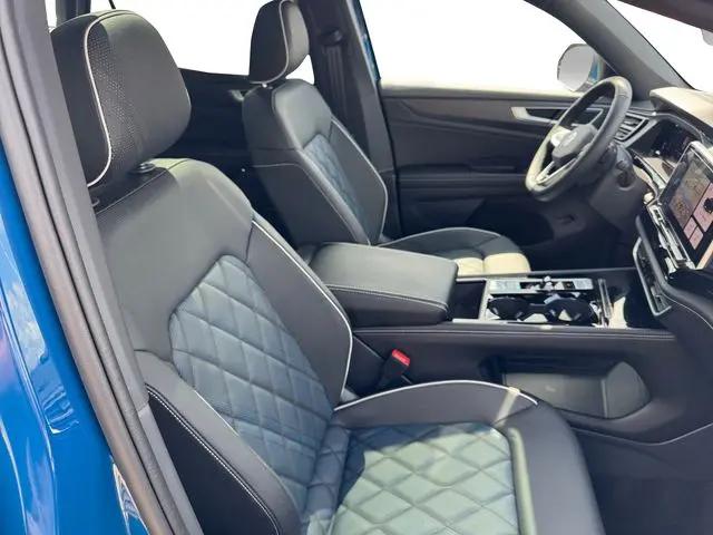 2026 Volkswagen Atlas Cross Sport SEL Premium R-Line