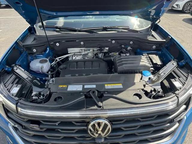 2026 Volkswagen Atlas Cross Sport SEL Premium R-Line
