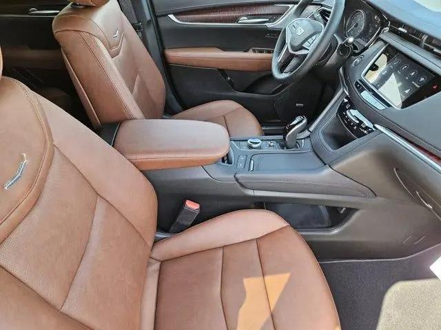 2026 Cadillac XT5 Premium Luxury FWD