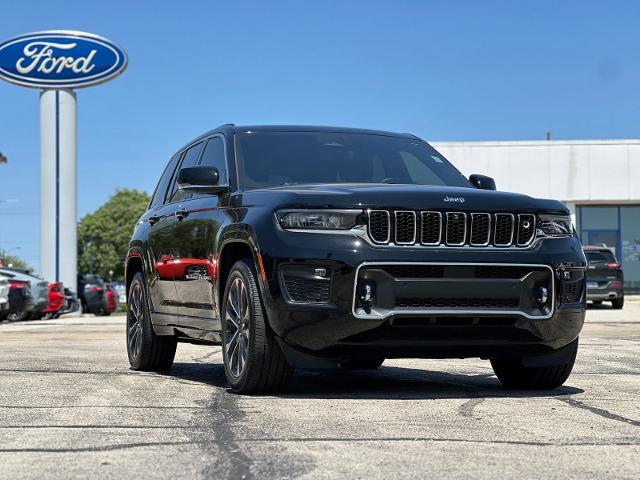 2023 Jeep Grand Cherokee Overland 4x4 for sale in Manteno, IL