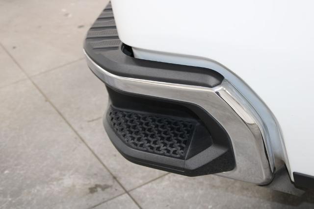 2022 Chevrolet Silverado 1500 4WD Crew Cab Standard Bed LT