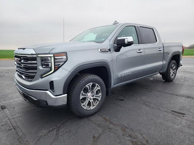 2025 GMC Sierra 1500 4WD Crew Cab Short Box SLT for sale in Watseka, IL