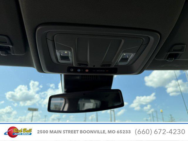 2025 GMC Sierra 1500 4WD Crew Cab Short Box SLT